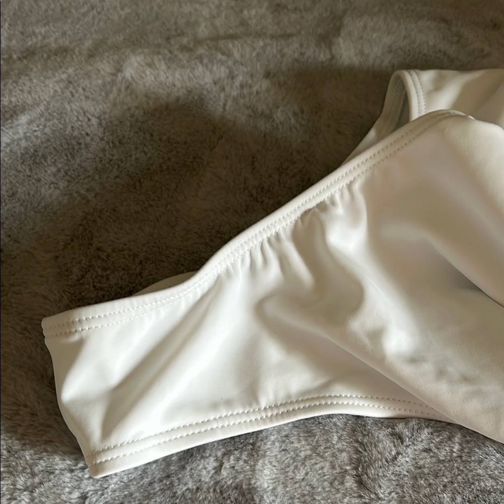 SHEIN White Halter One Piece Swimsuit - Picture 5 of 9